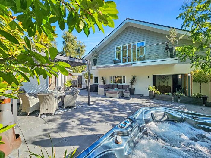 4 Bedroom Detached House For Sale In Hackington Road, Tyler Hill, CT2