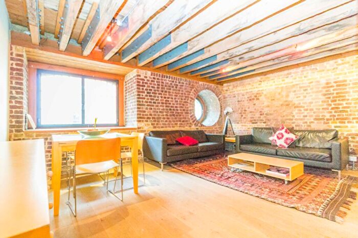 2 Bedroom Apartment To Rent In Port East Apartments, Hertsmere Road, Canary Wharf, E14