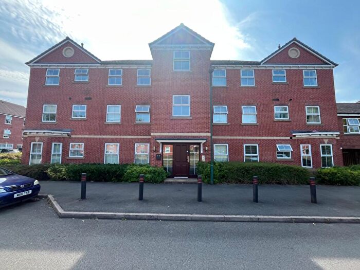 2 Bedroom Flat To Rent In Snitterfield Drive, Shirley, Solihull, West Midlands, B90