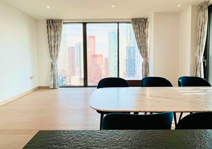 2 Bedroom Apartment To Rent In Legacy Building, Viaduct Gardens, London, SW11