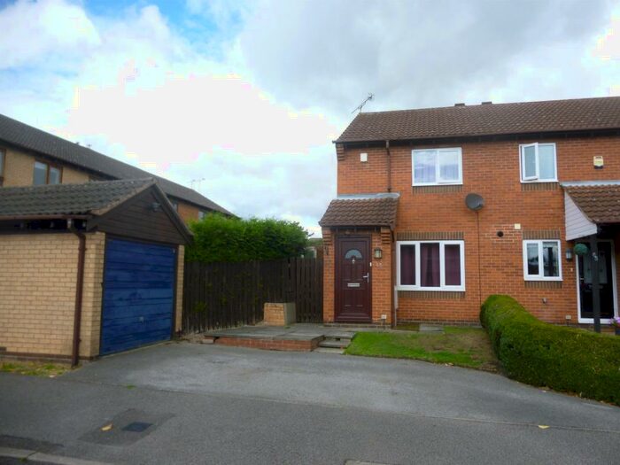 2 Bedroom Semi-Detached House To Rent In Holdenby Close, Retford, DN22