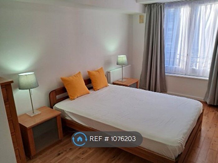 1 Bedroom Flat To Rent In Waterloo Gardens, London, N1