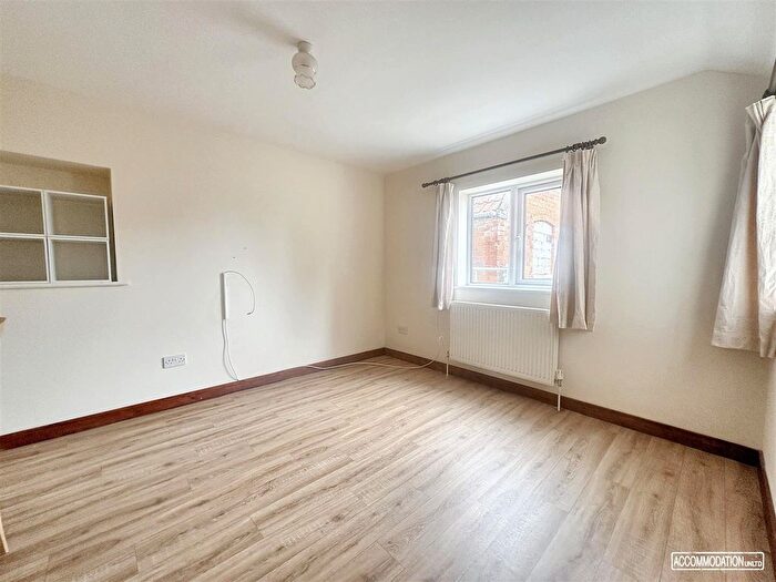 1 Bedroom Flat To Rent In East Hewish, Weston-Super-Mare, BS24