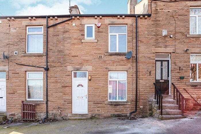 2 Bedroom Terraced House For Sale In Bayldons Place, Batley, WF17