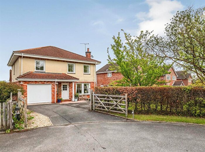 4 Bedroom Detached House For Sale In Reeves Piece, Bratton, BA13