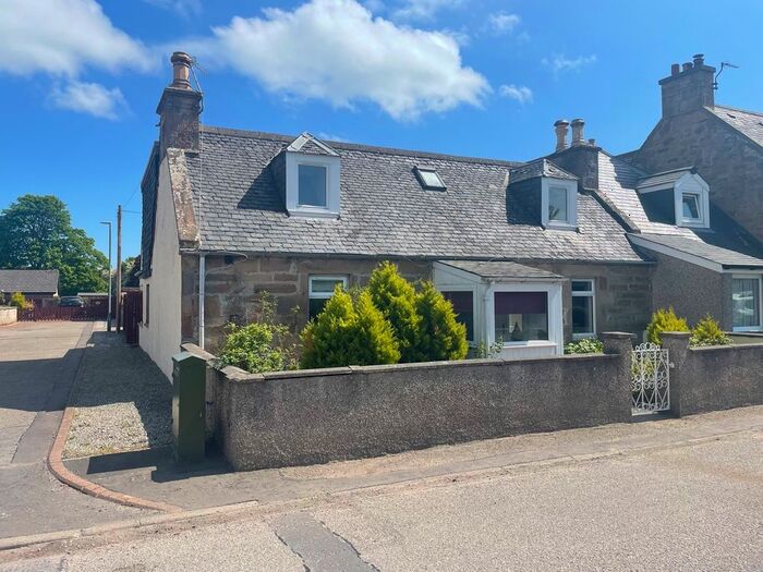 4 Bedroom End Of Terrace House For Sale In Market Street, Alness, IV17