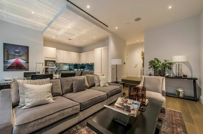 3 Bedroom Flat To Rent In Chancery Lane, London, WC2A