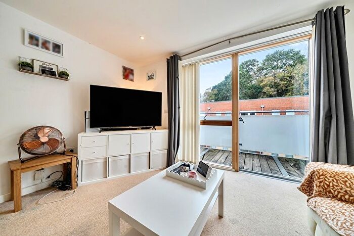 1 Bedroom Flat For Sale In Barracouta House, Plumstead, London, SE18