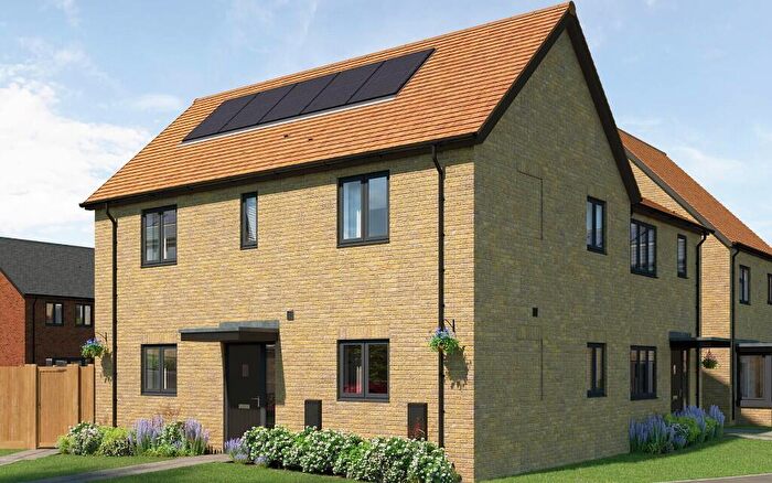 3 Bedroom Semi-Detached House For Sale In Ashby Road, Daventry, NN11