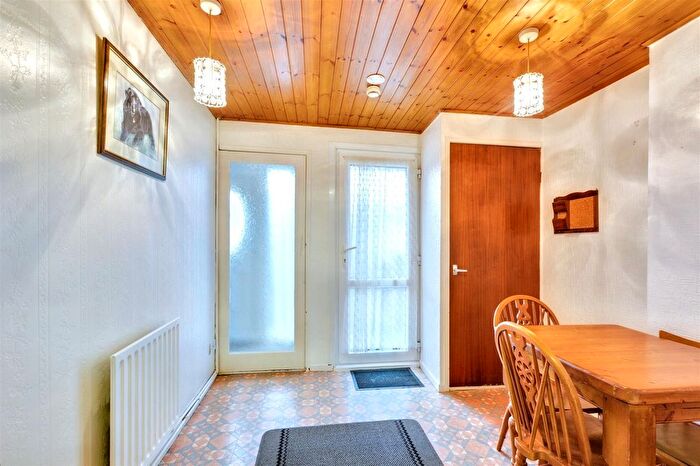 3 Bedroom Terraced House For Sale In Longden Close, Bramcote, Nottingham, NG9
