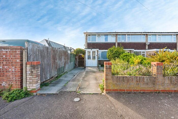 3 Bedroom End Of Terrace House For Sale In Stuart Road, Kempston, Bedford, Bedfordshire, MK42