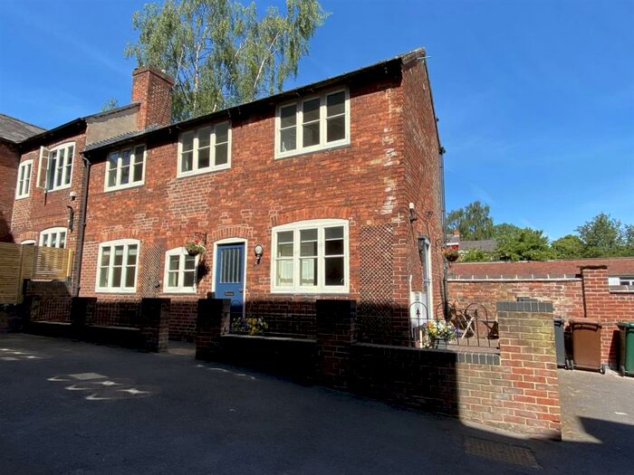 2 Bedroom Semi-Detached House To Rent In Derby Road, Melbourne, Derby, DE73