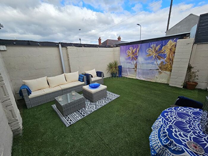 3 Bedroom End Of Terrace House For Sale In Barry Road, Barry, CF62