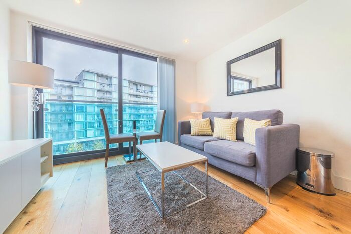 Studio To Rent In Station Road, Hayes, UB3