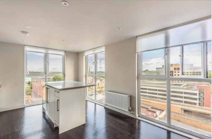 1 Bedroom Apartment To Rent In Miflats, RG12