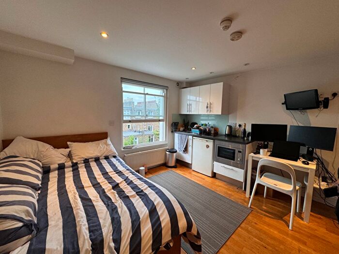 Studio To Rent In Blythe Road, London, W14