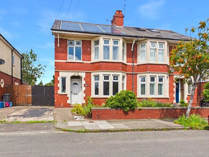 4 Bedroom Semi Detached House For Sale In Waun-Y-Groes Road, Rhiwbina, Cardiff, CF14