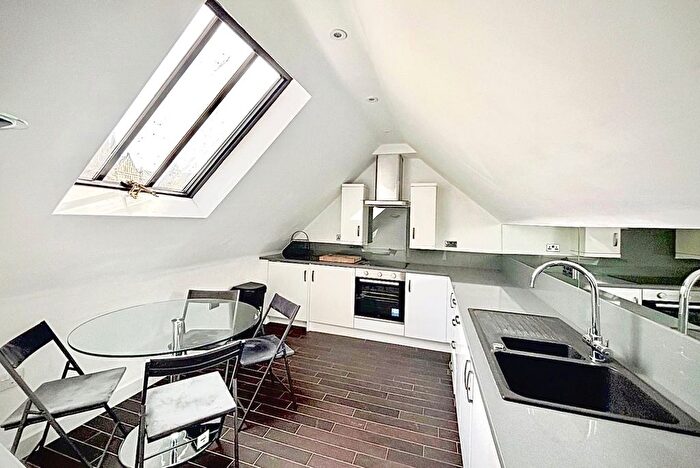 1 Bedroom Flat To Rent In Mercery Lane, Canterbury, CT1