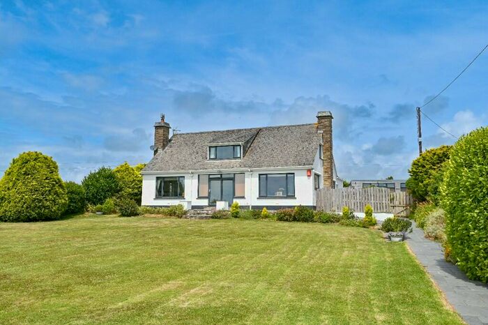 5 Bedroom Detached House For Sale In Polperro Road, Looe, Cornwall, PL13