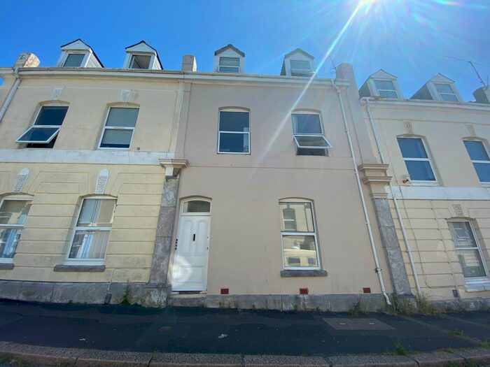 1 Bedroom Flat To Rent In Benbow Street, Stoke, Plymouth, PL2