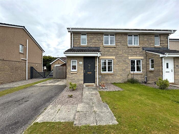 3 Bedroom Semi-Detached House For Sale In Dellness Way, Inverness, IV2