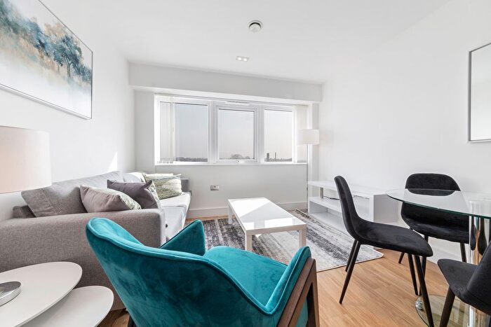 1 Bedroom Flat To Rent In Laporte Way, Bedfordshire, LU4