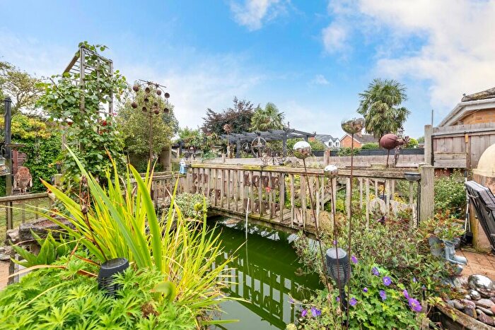 4 Bedroom Detached House For Sale In Linchfield Close, Deeping St James, PE6