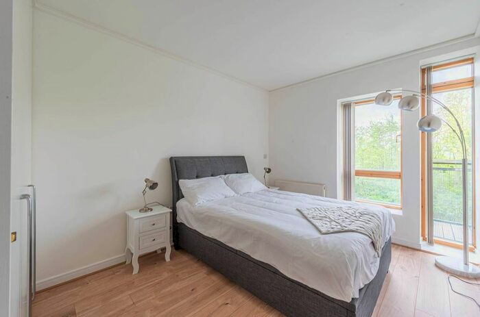 1 Bedroom Flat To Rent In Renaissance Walk, Greenwich, London, SE10