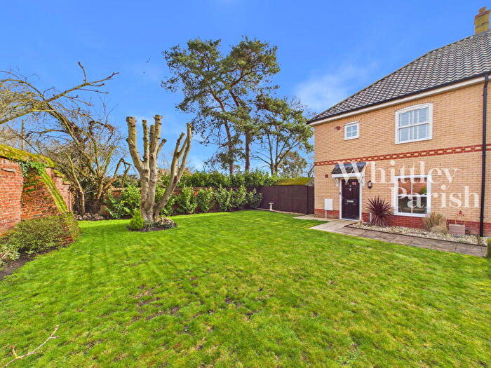 3 Bedroom End Of Terrace House For Sale In Ernest Seaman Close, Scole, Diss, IP21