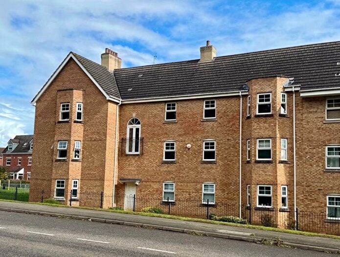 2 Bedroom Flat For Sale In Morning Star Road, Daventry, NN11