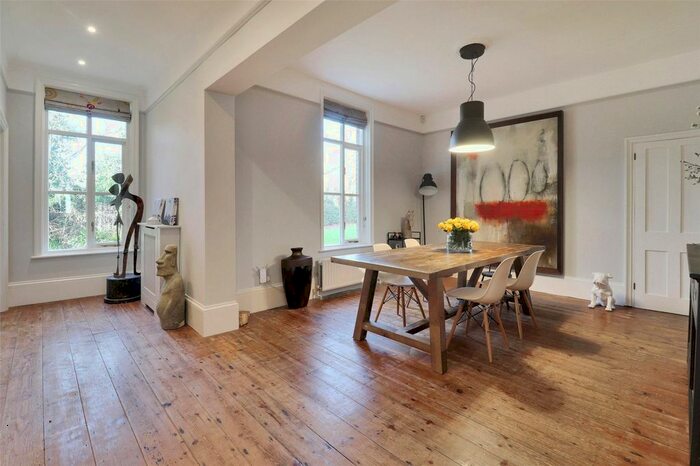 5 Bedroom Detached House For Sale In Frittenden Road, Staplehurst, Tonbridge, Kent, TN12