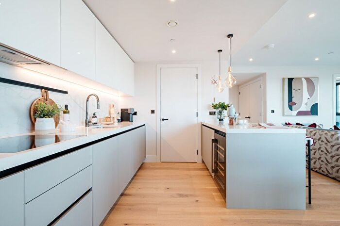 1 Bedroom Flat For Sale In White City Living, Wood Lane, W12