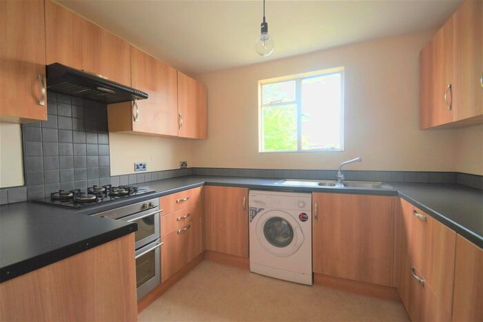 2 Bedroom Flat To Rent In Windmill Street, Gravesend DA12