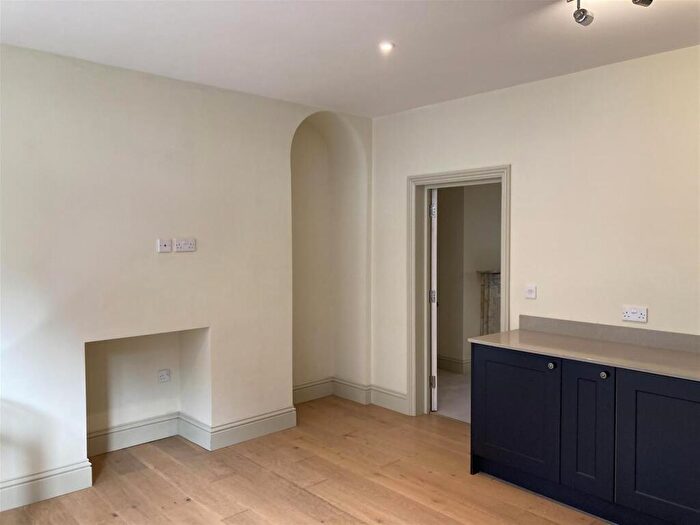 1 Bedroom Flat To Rent In High West Street, Dorchester, DT1