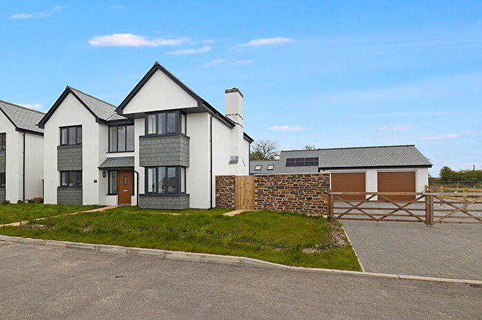 4 Bedroom Detached House For Sale In The Meadows, Crapstone, Yelverton, PL20