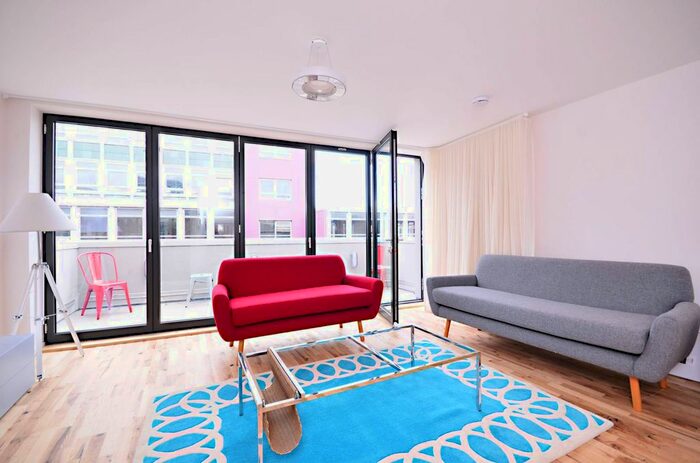 2 Bedroom Flat To Rent In Red Lion Street, Holborn, London, WC1R