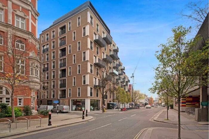 2 Bedroom Apartment To Rent In Clarendon Court, Golden Lane, Barbican, EC1Y