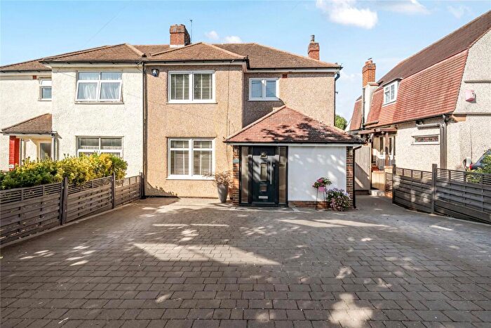 4 Bedroom Semi Detached House For Sale In Felstead Road, Orpington, BR6