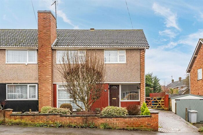 3 Bedroom Semi Detached House For Sale In Gotch Road, Barton Seagrave, Kettering, NN15