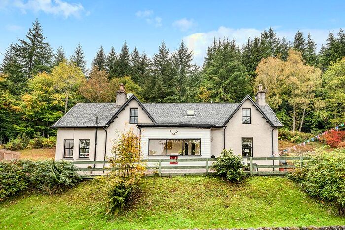 4 Bedroom Detached House For Sale In Invermoriston, Inverness, Highland, IV63