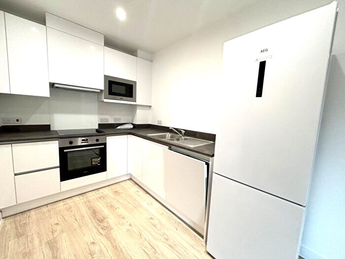 1 Bedroom Flat To Rent In Belgrave Village, Griffiths Close, B12