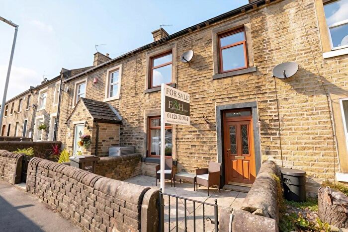 2 Bedroom Terraced House For Sale In Green Lane, Greetland, Halifax, HX4