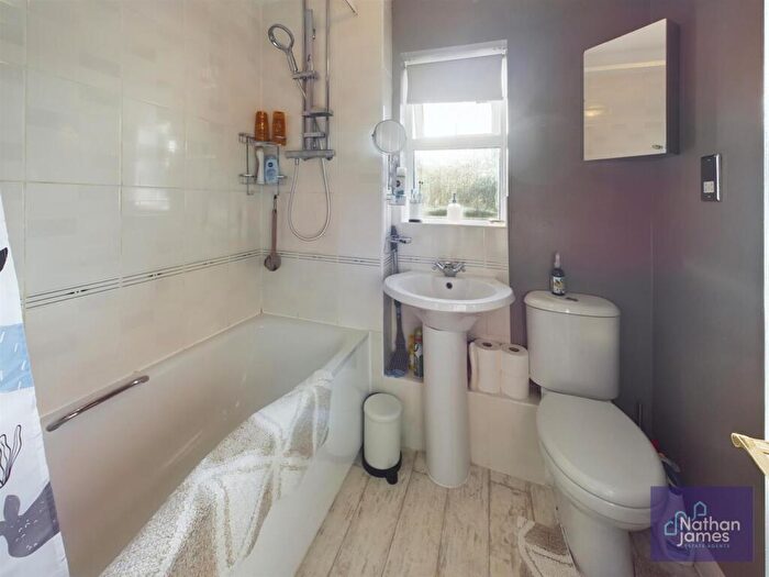3 Bedroom Link Detached House For Sale In St. Stephens Court, Undy, Caldicot, NP26