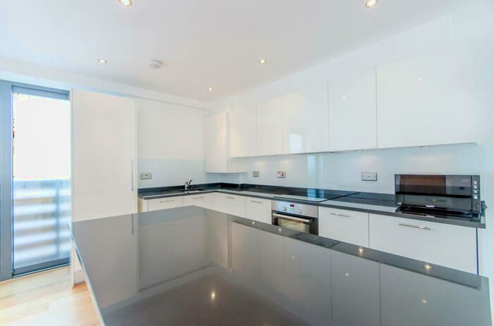 2 Bedroom Penthouse To Rent In Bermondsey Wall West, Shad Thames, London, SE16