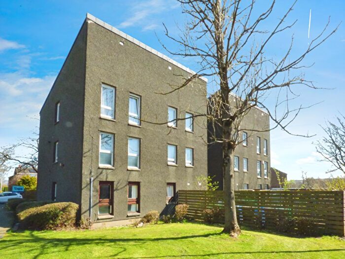 2 Bedroom Flat For Sale In Glen Isla Road, Kirkcaldy, KY2