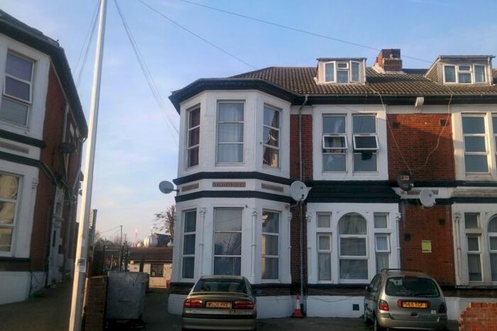 Studio To Rent In Denzil Avenue, Southampton, SO14