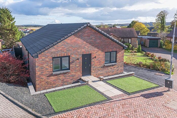 3 Bedroom Detached Bungalow For Sale In Aitken Avenue, Kelty, KY4