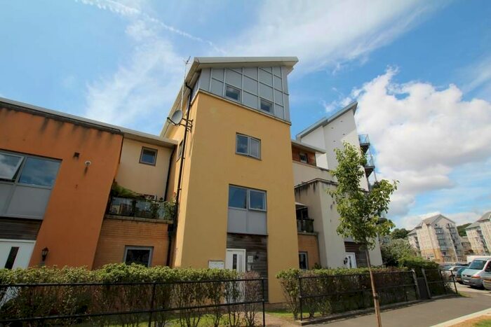 2 Bedroom Flat To Rent In Merchant Square, Portishead, Bristol, BS20