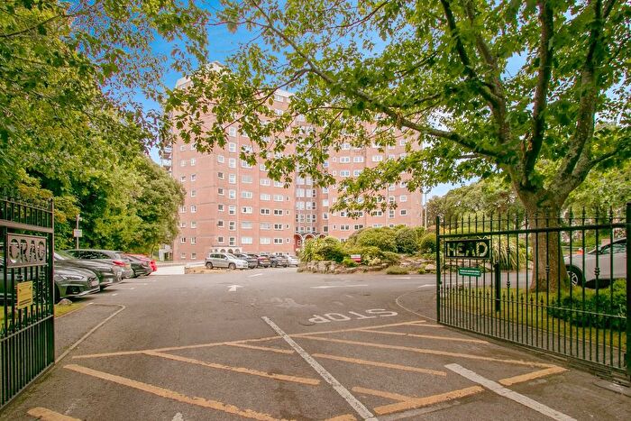 3 Bedroom Flat To Rent In Manor Road, Bournemouth, BH1