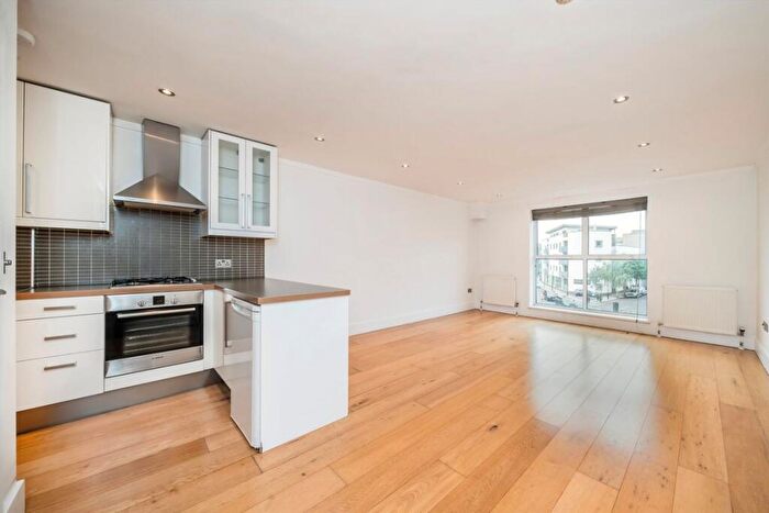 1 Bedroom Flat To Rent In Holloway Road, Holloway, N7